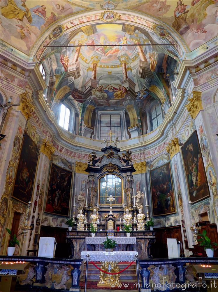 Madonna del Sasso (Verbano-Cusio-Ossola, Italy) - Presbytery and choir of the Sanctuary of the Virgin of the Rock